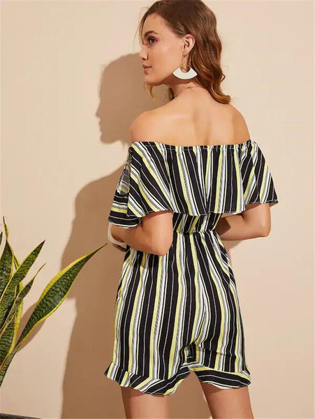 Μοντέρνες γυναικείες ολόσωμες φόρμες με γυμνοί ώμοι