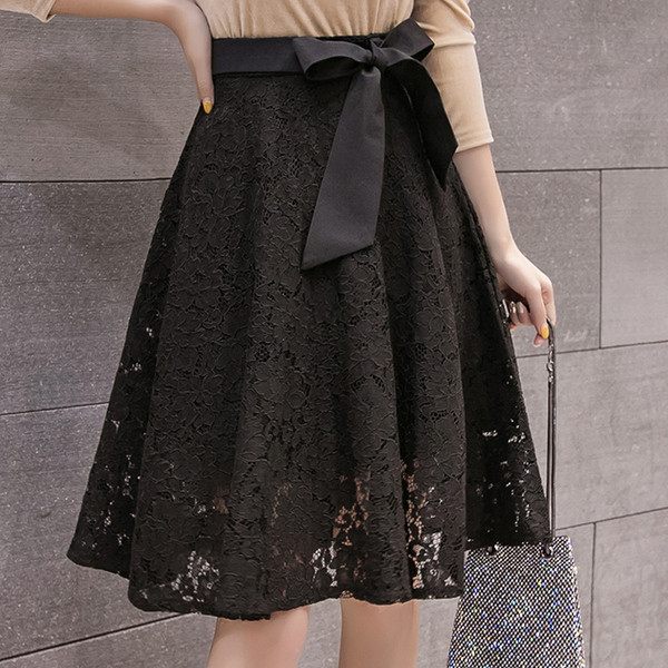 Стилна дамска дантелена пола с висока талия в бял и черен цвят