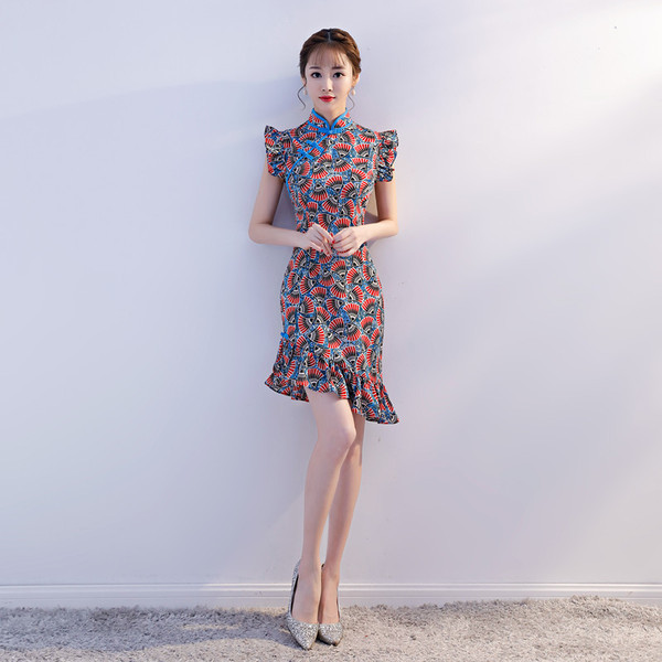 Rochie de dama cu aplicatie colorata - model asimetric