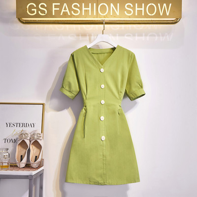 Rochie elegantă de damă, cu decolteu în V și nasturi de culoare verde