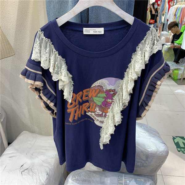 Tricou dama cu element - aplicatie si dantela in trei culori