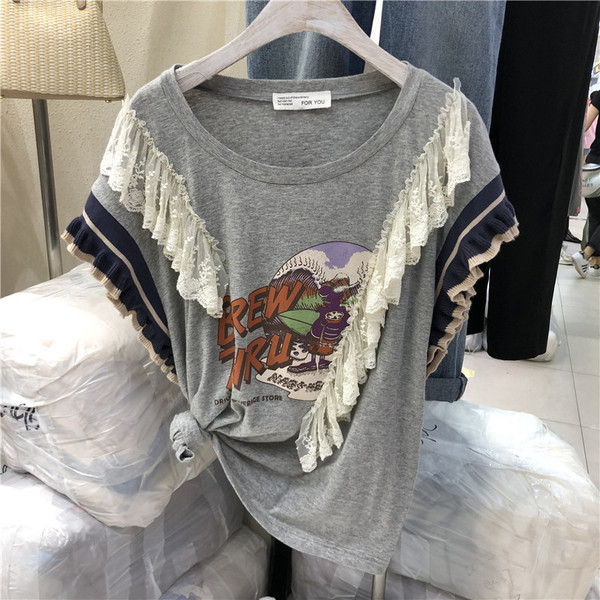 Tricou dama cu element - aplicatie si dantela in trei culori