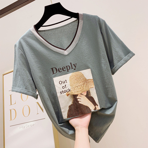 Tricou de dama modern cu aplicatie in mai multe culori