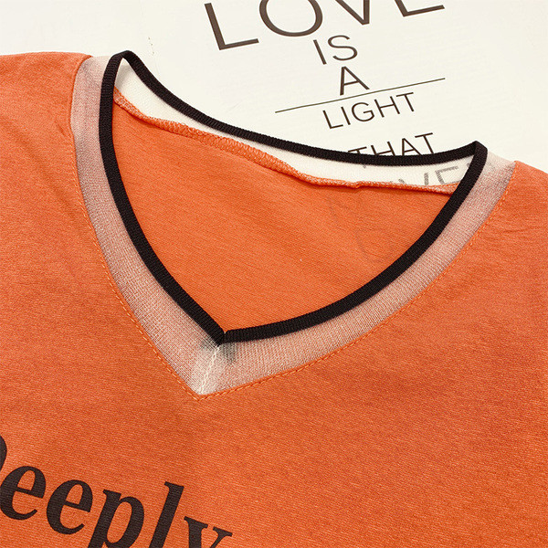 Tricou de dama modern cu aplicatie in mai multe culori