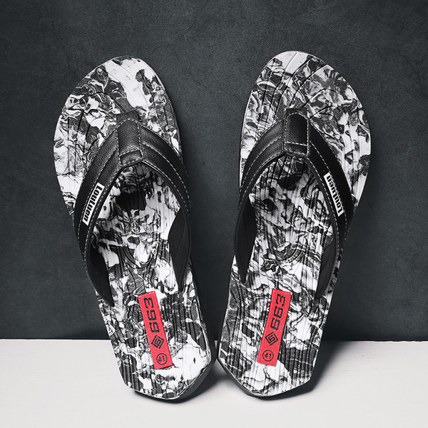 Papuci pentru bărbați actuali cu inscripție în trei culori