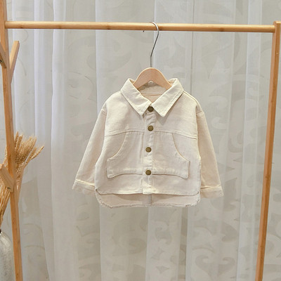 Geaca moderna pentru copii cu nasturi si buzunare in negru si bej