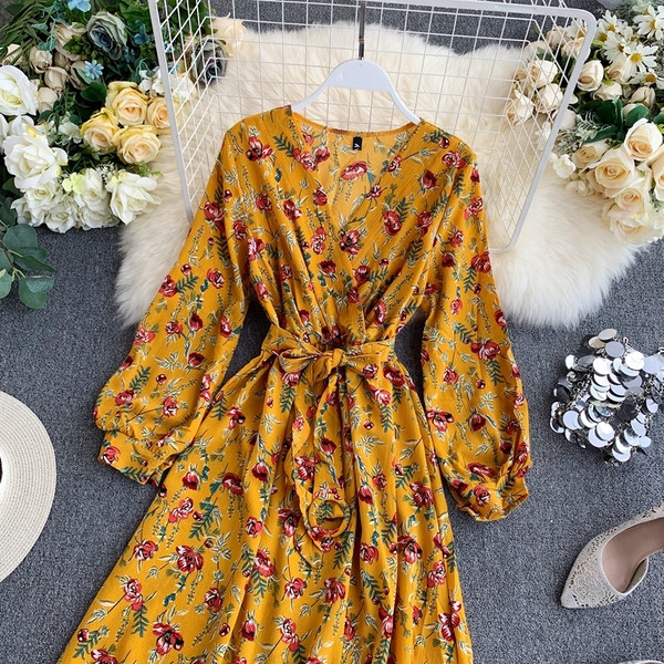 Rochie de dama cu maneca lunga in galben si roz si model floral