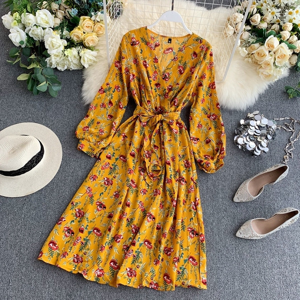 Rochie de dama cu maneca lunga in galben si roz si model floral