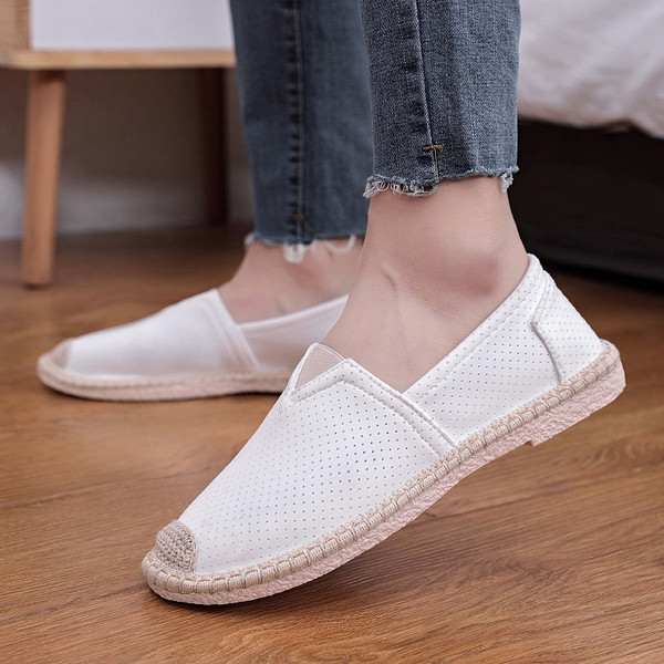 Mocasini actuali pentru bărbați - în trei culori