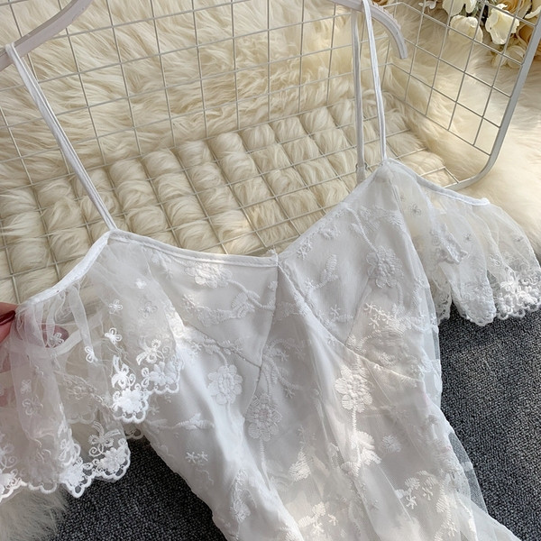 Rochie lunga de dama cu dantela si bretele