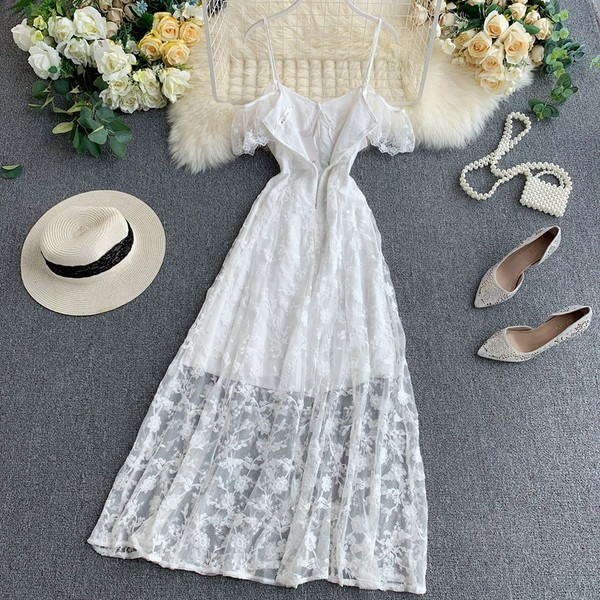 Rochie lunga de dama cu dantela si bretele