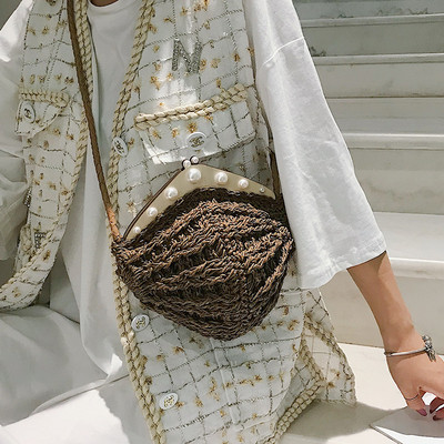 Geanta de dama moderna tricotata cu perle in mai multe culori