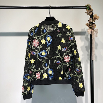 Дамско тънко яке в черен цвят с дантела и бродерия