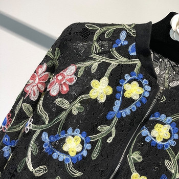 Дамско тънко яке в черен цвят с дантела и бродерия