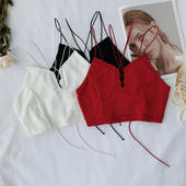 Top scurt de damă cu bretele încrucișate în trei culori