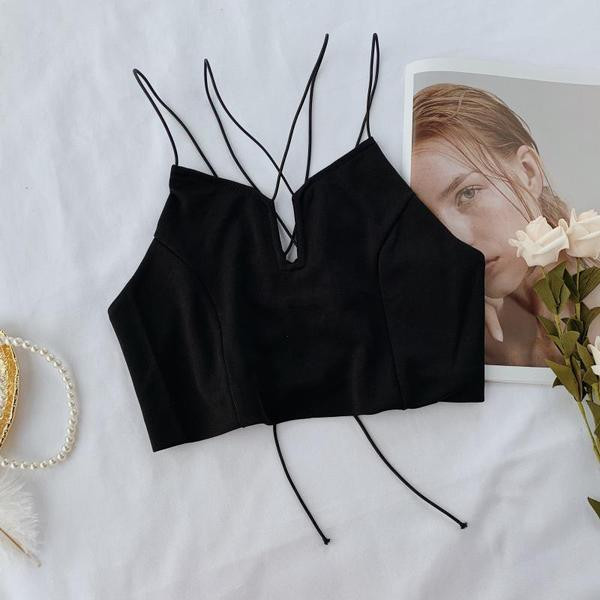 Top scurt de damă cu bretele încrucișate în trei culori