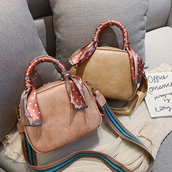 Geanta de dama moderna din piele ecologica cu manere lungi si scurte in mai multe culori