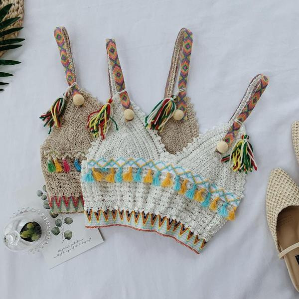 Top scurt de dama tricotat in doua culori