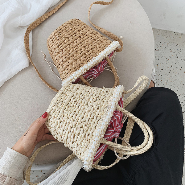 Geanta de vara de dama cu perle si maner lung in doua culori