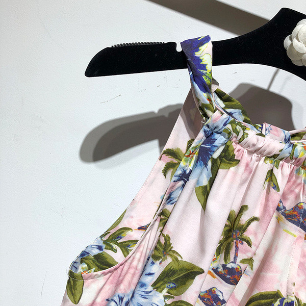 Maieu de damă în culoarea roz și model floral