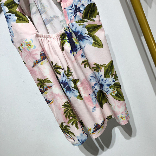 Maieu de damă în culoarea roz și model floral