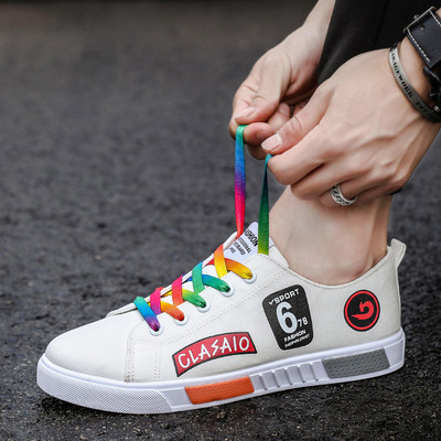 Adidași moderni pentru bărbați în trei culori cu inscripții