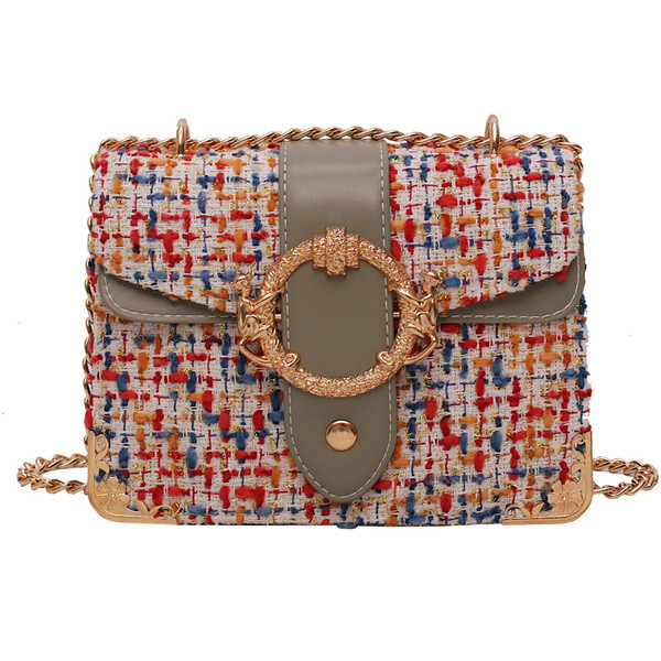 Geanta de dama moderna cu elemente metalice in patru culori