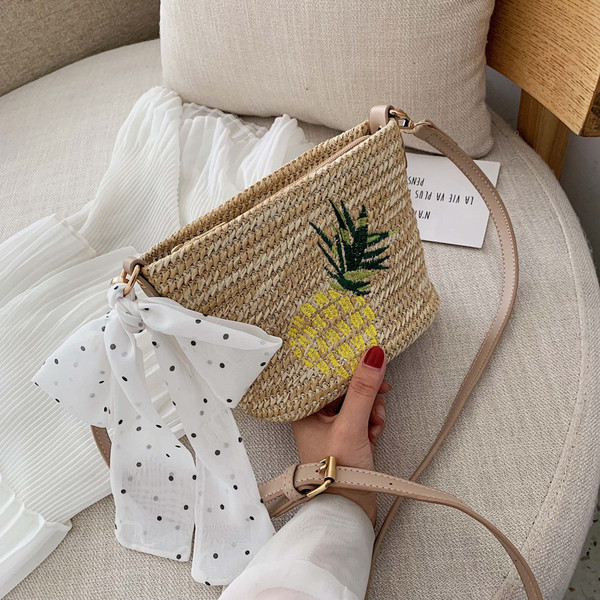 Geanta de dama de vara cu broderie si maner lung in doua culori