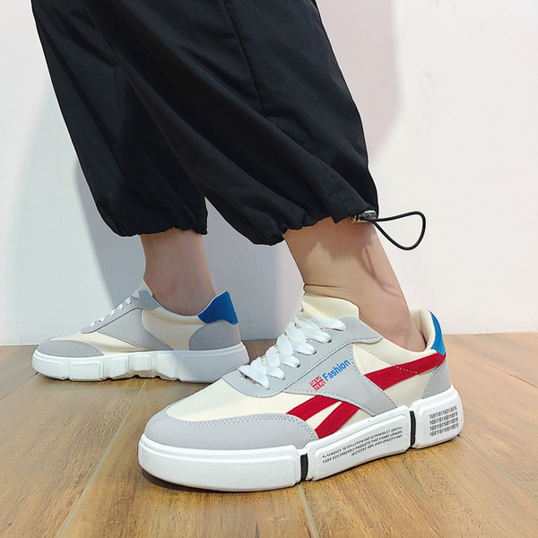 Adidași moderni pentru bărbați în trei culori cu inscripții