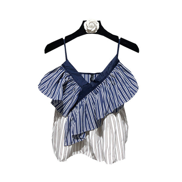 Maieu de damă în dungi cu bretele subțiri