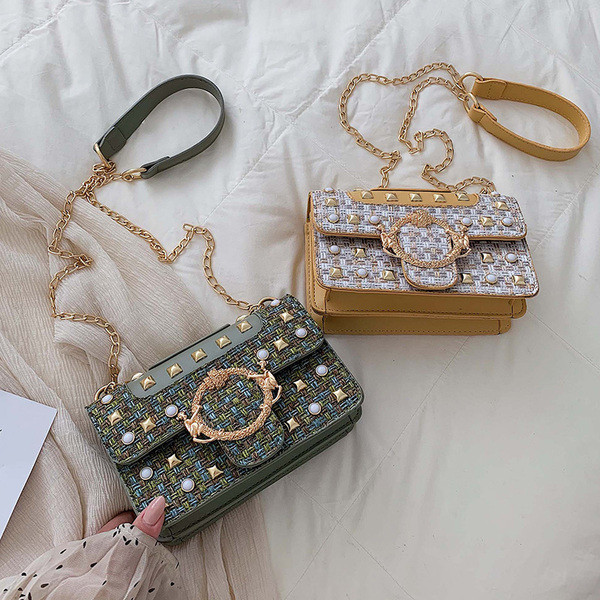 Geanta de dama la zi cu elemente metalice in mai multe culori