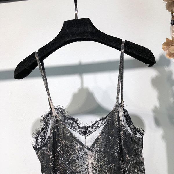 Maieu elegant de damă cu bretele subțiri cu imprimeu animal