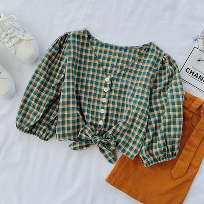 Cămașă scurtă în carouri de damă cu decolteu în V