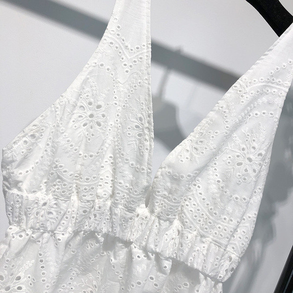 Maieu de damă din dantelă, cu decolteu în V, alb