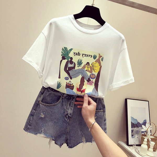 Tricou elegant de damă cu imprimeu alb