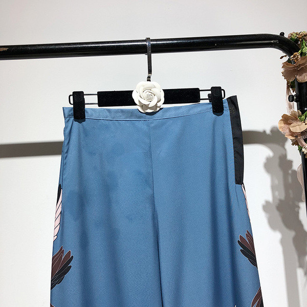 Pantaloni largi de dama in albastru cu model