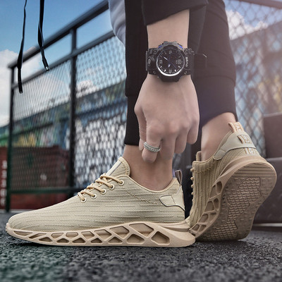 Tenisi actuali pentru barbati - in trei culori cu sireturi