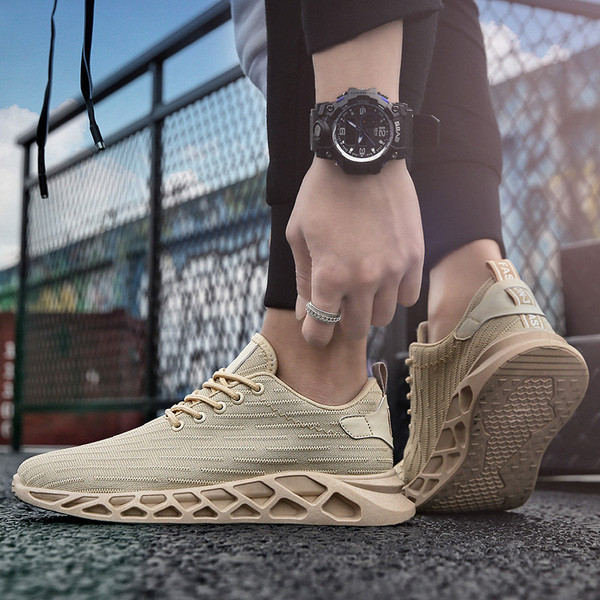 Tenisi actuali pentru barbati - in trei culori cu sireturi