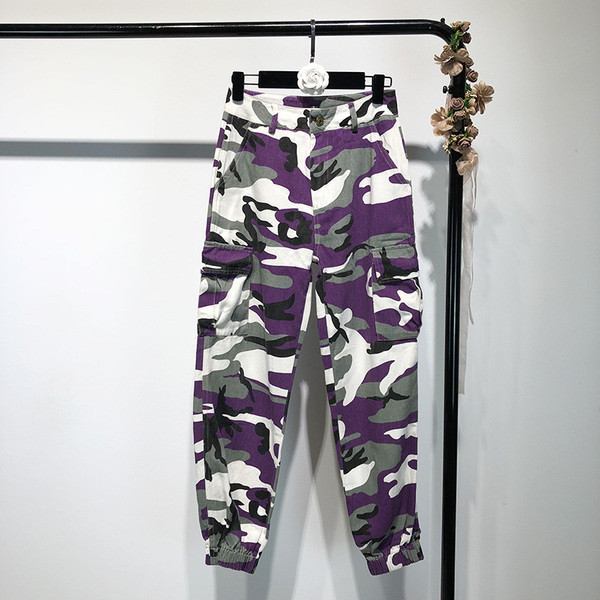 Pantaloni sport de damă cu model de camuflaj - patru culori