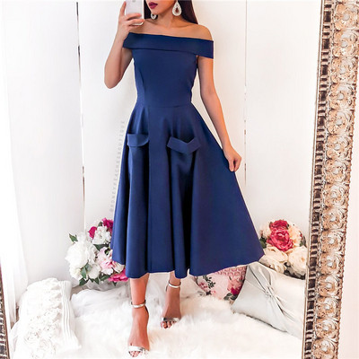 Rochie elegantă de damă cu umerii goi, în negru și albastru