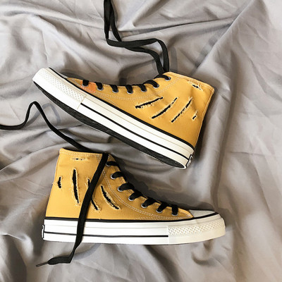 Adidași moderni pentru bărbați cu șireturi - în trei culori