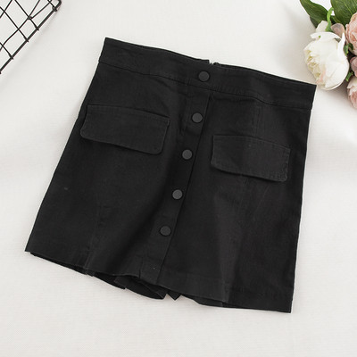 Pantaloni scurti de dama la moda cu talie inalta si nasturi in mai multe culori