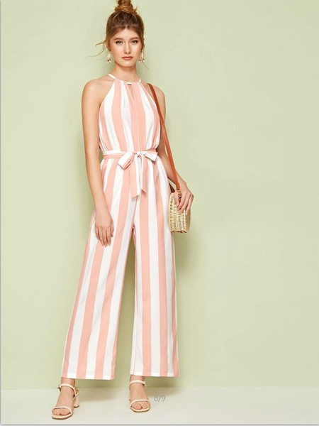 Γυναικεία ολόσωμη φόρμα σε ροζ χρώμα