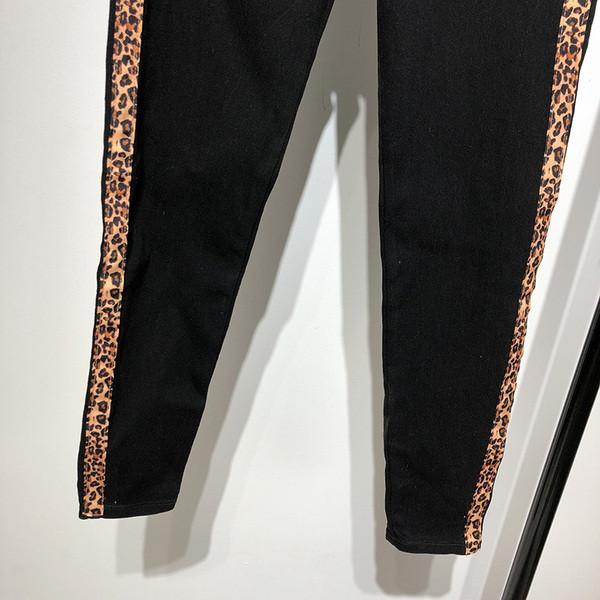 Blugi de dama model slim de culoare neagra cu margine animal print