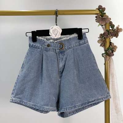 Blugi scurti de dama in doua culori - albastru si alb