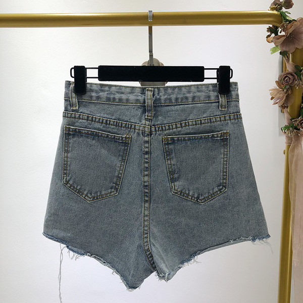 Blugi scurti de dama cu perle in buzunare