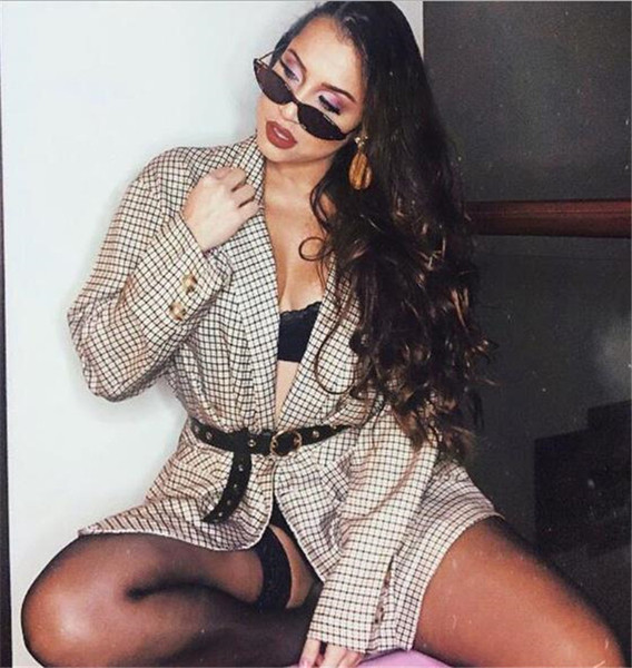 Geaca de dama eleganta model lat cu inchidere dubla