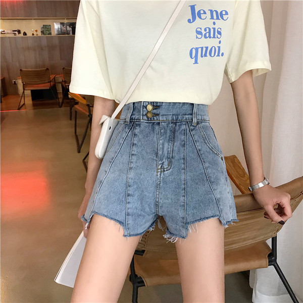 Pantaloni scurți casual de damă cu talie înaltă