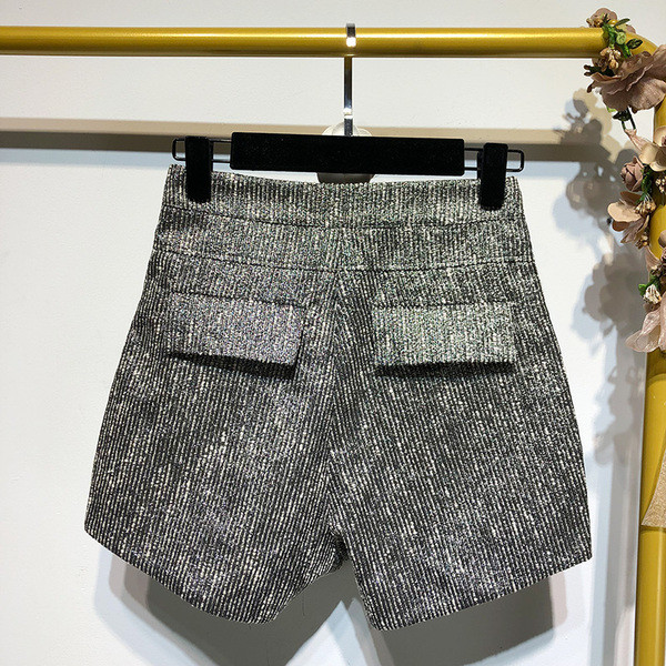 Pantaloni scurți de damă cu efect strălucitor