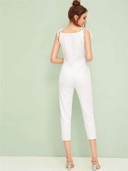 Γυναικεία ολόσωμη φόρμα σε μήκος 7/8 σε λευκό χρώμα 